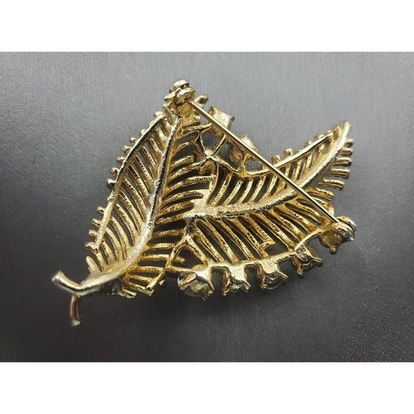 Lisner Leaf Fern Brooch and Earrings Set - Vintage Demi Parure - Signed Lisner - Picture 7 of 10